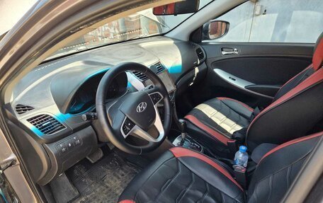 Hyundai Solaris II рестайлинг, 2011 год, 770 000 рублей, 18 фотография
