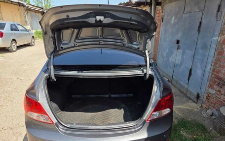 Hyundai Solaris II рестайлинг, 2011 год, 770 000 рублей, 23 фотография
