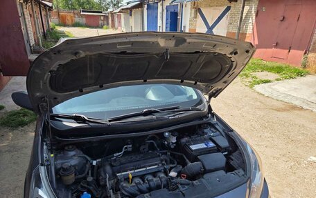 Hyundai Solaris II рестайлинг, 2011 год, 770 000 рублей, 25 фотография
