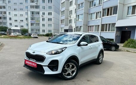 KIA Sportage IV рестайлинг, 2019 год, 2 250 000 рублей, 2 фотография