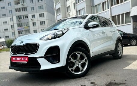 KIA Sportage IV рестайлинг, 2019 год, 2 250 000 рублей, 10 фотография