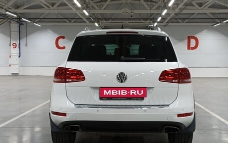 Volkswagen Touareg III, 2013 год, 1 899 000 рублей, 7 фотография