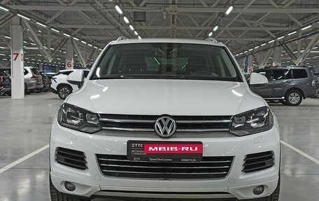 Volkswagen Touareg III, 2013 год, 1 899 000 рублей, 2 фотография