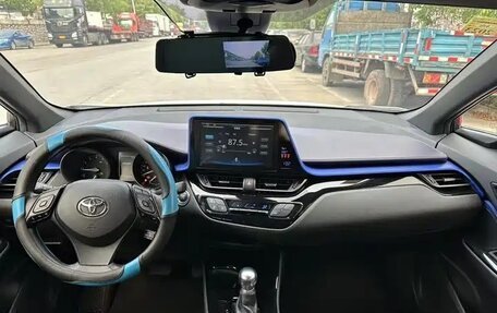 Toyota C-HR I рестайлинг, 2021 год, 1 888 888 рублей, 7 фотография