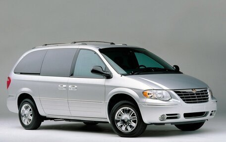Chrysler Town & Country IV, 2004 год, 790 000 рублей, 1 фотография