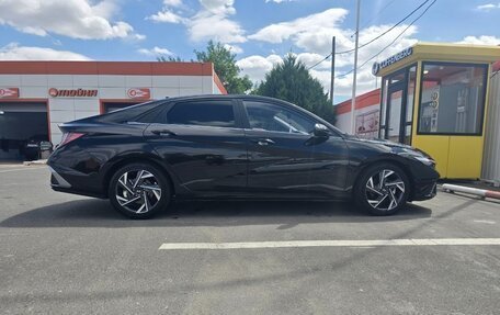 Hyundai Elantra, 2023 год, 2 250 000 рублей, 2 фотография