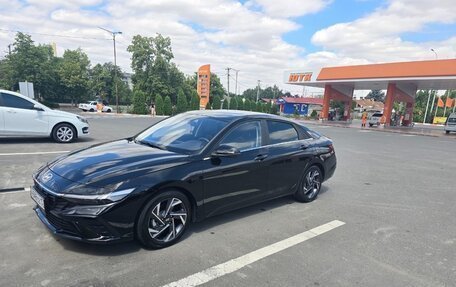 Hyundai Elantra, 2023 год, 2 250 000 рублей, 6 фотография