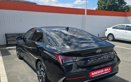 Hyundai Elantra, 2023 год, 2 250 000 рублей, 4 фотография