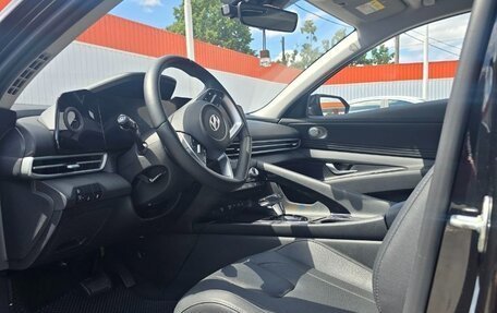 Hyundai Elantra, 2023 год, 2 250 000 рублей, 14 фотография