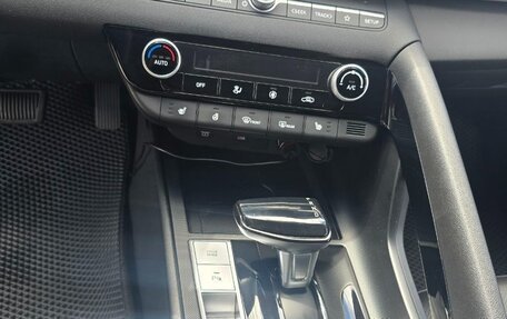 Hyundai Elantra, 2023 год, 2 250 000 рублей, 13 фотография