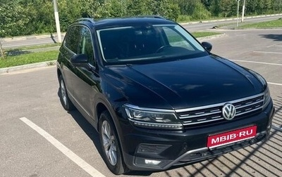 Volkswagen Tiguan II, 2018 год, 1 960 000 рублей, 1 фотография