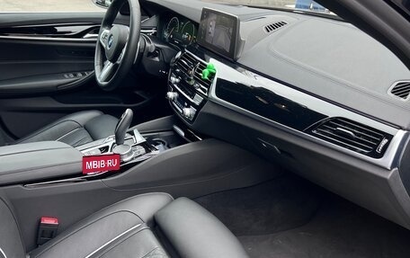 BMW 5 серия, 2019 год, 4 350 000 рублей, 15 фотография