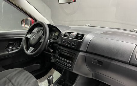 Skoda Fabia II, 2013 год, 600 000 рублей, 9 фотография