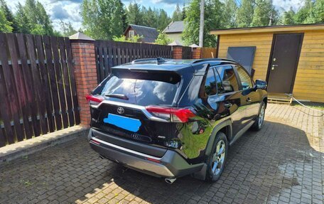 Toyota RAV4, 2022 год, 3 550 000 рублей, 4 фотография