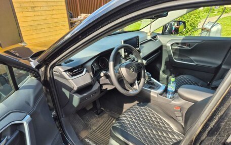 Toyota RAV4, 2022 год, 3 550 000 рублей, 13 фотография