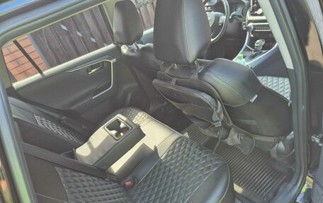 Toyota RAV4, 2022 год, 3 550 000 рублей, 14 фотография