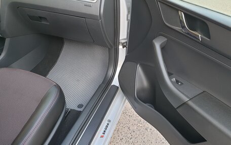 Skoda Rapid I, 2017 год, 1 020 000 рублей, 13 фотография