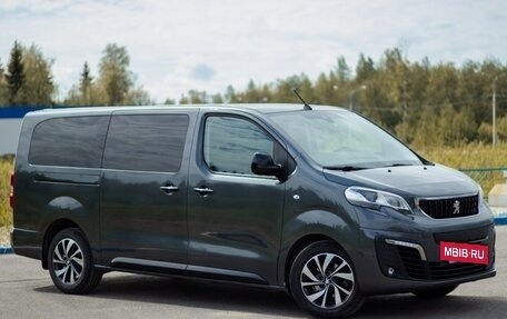 Peugeot Traveller I, 2021 год, 3 800 000 рублей, 3 фотография