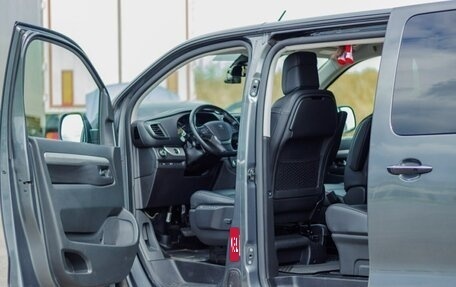 Peugeot Traveller I, 2021 год, 3 800 000 рублей, 9 фотография