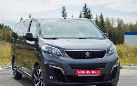 Peugeot Traveller I, 2021 год, 3 800 000 рублей, 2 фотография