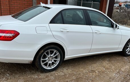 Mercedes-Benz E-Класс, 2012 год, 1 350 000 рублей, 4 фотография