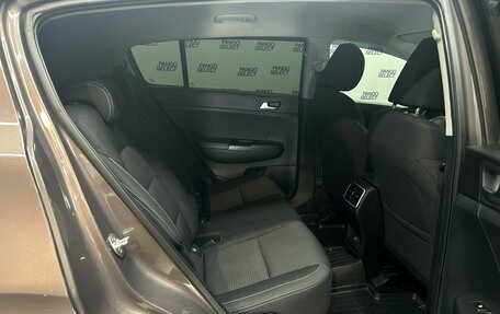 KIA Sportage IV рестайлинг, 2019 год, 1 985 000 рублей, 5 фотография