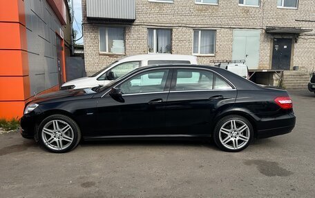 Mercedes-Benz E-Класс, 2011 год, 1 700 000 рублей, 3 фотография