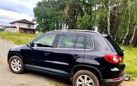 Volkswagen Tiguan I, 2010 год, 950 000 рублей, 2 фотография