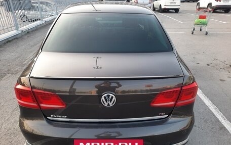 Volkswagen Passat B7, 2014 год, 990 000 рублей, 3 фотография