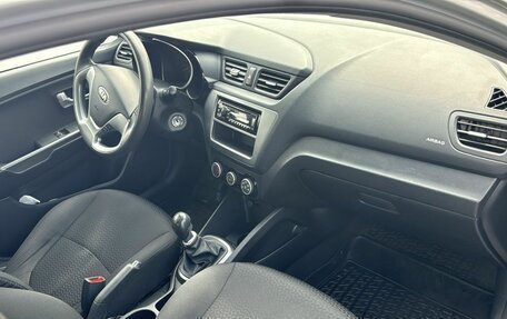 KIA Rio IV, 2018 год, 8 000 000 рублей, 2 фотография