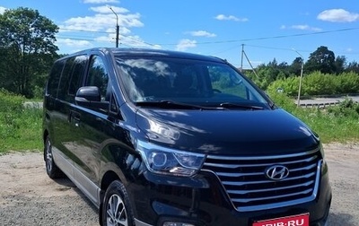Hyundai Grand Starex Grand Starex I рестайлинг 2, 2020 год, 3 700 000 рублей, 1 фотография