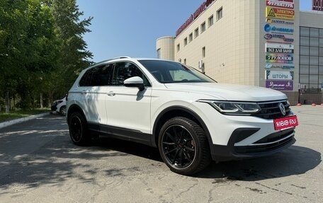 Volkswagen Tiguan II, 2021 год, 2 990 000 рублей, 3 фотография