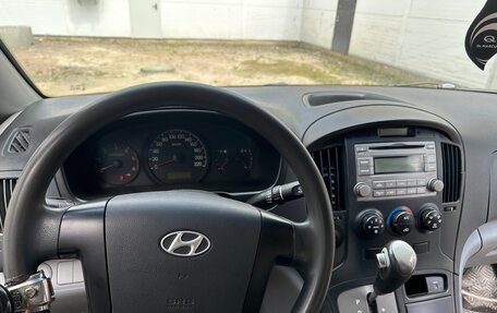 Hyundai Grand Starex Grand Starex I рестайлинг 2, 2008 год, 750 000 рублей, 8 фотография