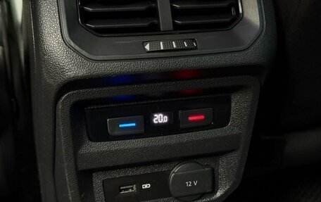 Volkswagen Tiguan II, 2019 год, 2 629 000 рублей, 17 фотография