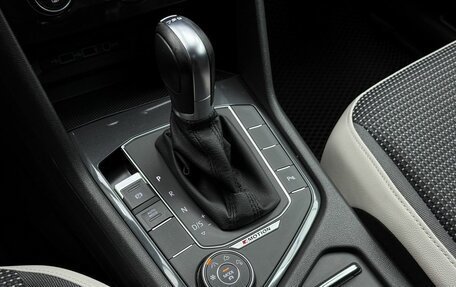 Volkswagen Tiguan II, 2019 год, 2 629 000 рублей, 14 фотография