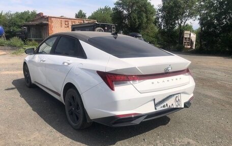Hyundai Elantra, 2021 год, 2 050 000 рублей, 5 фотография