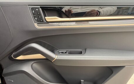 Porsche Cayenne III, 2025 год, 16 900 000 рублей, 18 фотография