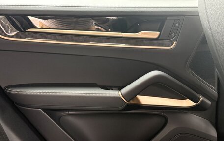 Porsche Cayenne III, 2025 год, 16 900 000 рублей, 16 фотография