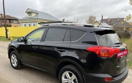 Toyota RAV4, 2013 год, 2 070 000 рублей, 2 фотография