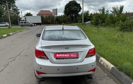 Hyundai Solaris II рестайлинг, 2014 год, 830 000 рублей, 2 фотография
