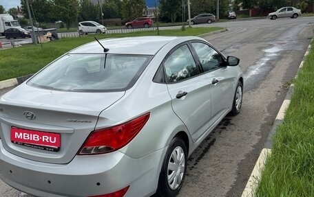 Hyundai Solaris II рестайлинг, 2014 год, 830 000 рублей, 3 фотография