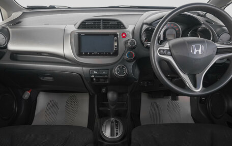 Honda Fit III, 2012 год, 899 000 рублей, 13 фотография
