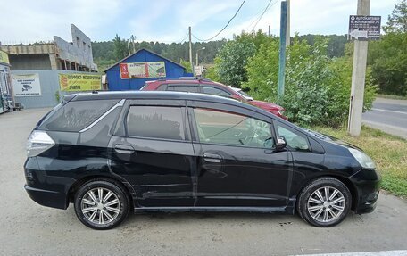 Honda Fit Shuttle I рестайлинг, 2012 год, 810 000 рублей, 3 фотография