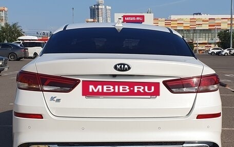 KIA Optima IV, 2019 год, 2 300 000 рублей, 5 фотография