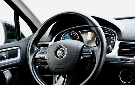 Volkswagen Touareg III, 2015 год, 2 890 000 рублей, 16 фотография