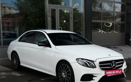 Mercedes-Benz E-Класс, 2017 год, 3 255 000 рублей, 2 фотография