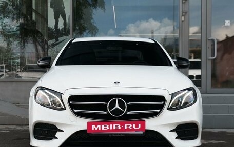 Mercedes-Benz E-Класс, 2017 год, 3 255 000 рублей, 10 фотография
