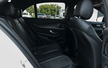 Mercedes-Benz E-Класс, 2017 год, 3 255 000 рублей, 33 фотография
