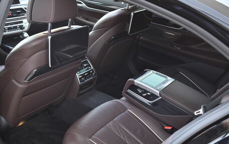 BMW 7 серия, 2020 год, 7 950 000 рублей, 17 фотография