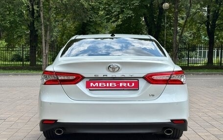 Toyota Camry, 2018 год, 2 850 000 рублей, 6 фотография